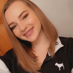 Meet your Posher, Michaela